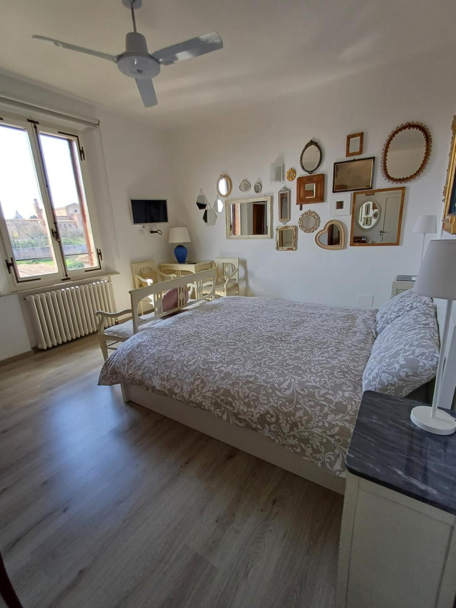 Affaccio Su Siena,vicino Al Centro, Con Garage Apartment